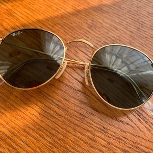 Rayban Round Classic